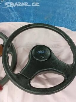 Volant starý ford
