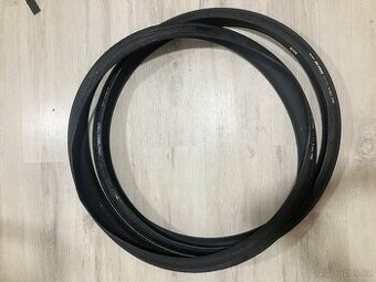 NOVÉ pláště Maxxis Re-fuse kevlar 700x40c - 2ks