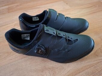 tretry Shimano XC302 wide, vel.44