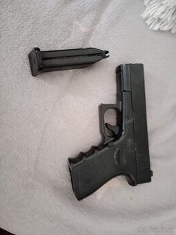 Glock 19- airsoft, manuál