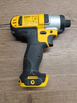 Dewalt DCF815 rázový uťahovák