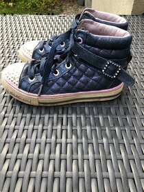 Boty Scheckers