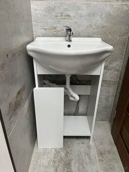Skříňka s umyvadlem
