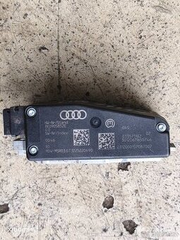 Řídící jednotka zámku volantu Audi A4 B8,5