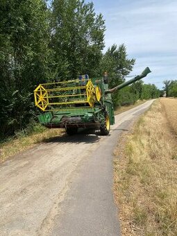 Kombajn John deere 330
