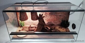 terárium 80x40x40 s 3D pozadím