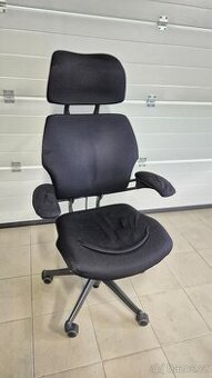 Kancelářská židle - Humanscale Freedom černá