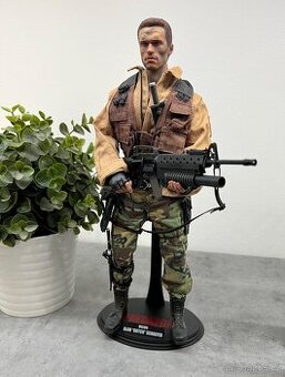 Predator Major Alan Dutch Schaefer 30 cm Hot toys