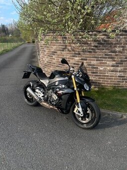BMW S1000R