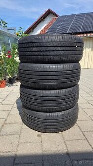 4ks letní pneu Pirelli 215/50 R18 6-7mm
