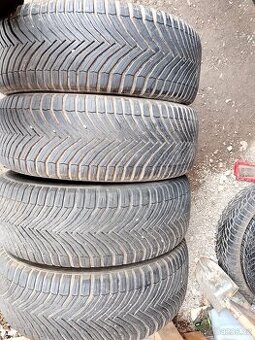 235/60/17 106v Michelin - celoroční pneu 4ks