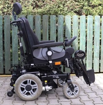 01-Plně elektrický invalidní vozík Meyra I-chair.