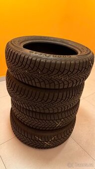 205/60 R16 92H Dunlop a Goodyear