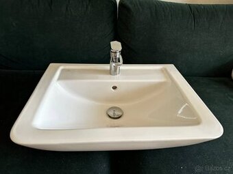 Umyvadlo IDEAL STANDARD 60 cm + Hansgrohe Vernis Blend