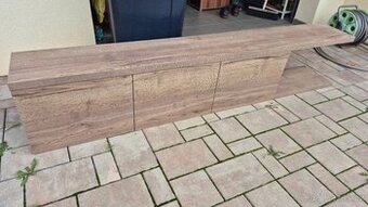 Závěsná skříňka pod TV 215 cm dub halifax tabákový