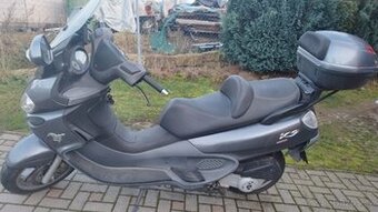 Piaggio X9