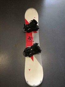 Snowboard Dynastar délka 141 1 900 Kč