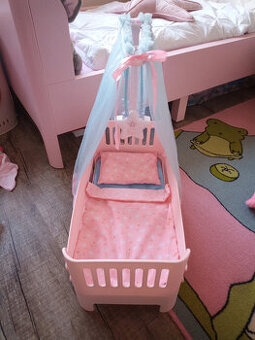 Postylka Baby Annabell s nebesy, svetly a hudbou