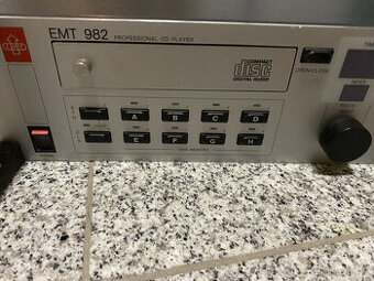 Barco EMT 982 High-End 19 profesionální vysílací CD přehráva