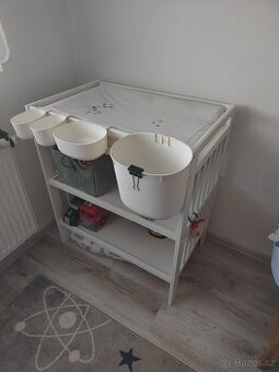 Přebalovací pult IKEA
