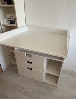 Přebalovací pult Ikea