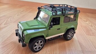 Bruder LAND ROVER DEFENDER