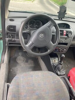 Prodame Opel Corsa 1.0