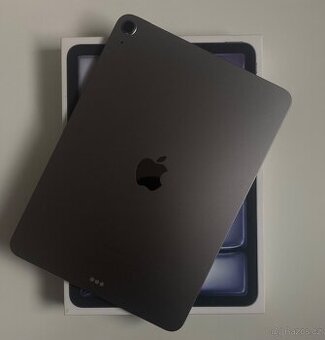 iPad Air 11" M2 128GB WiFi Vesmírně šedý - TOP stav, +obal