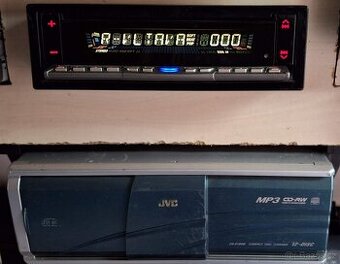 Autorádio JVC Chameleon + CD changer na 12CD