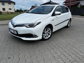 Toyota Auris 1,8 Hybrid