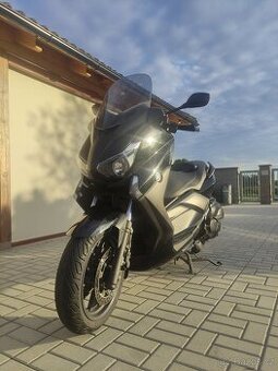 Yamaha xmax 400