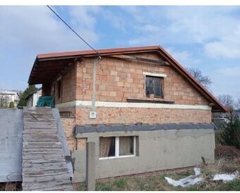 Rodinný dům 2+1, s pozemky 1038 m2 Krnov, ID 7299e 1906