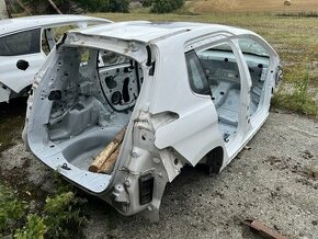 Peugeot 2008 karoserie