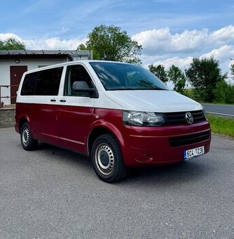 VOLKSWAGEN TRANSPORTER 7 MÍST KLIMA