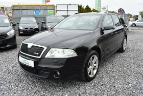 ŠKODA OCTAVIA RS 2,0 TDI,MANUÁL,NAVI NEXUS,BI-XENONY,SERVIS