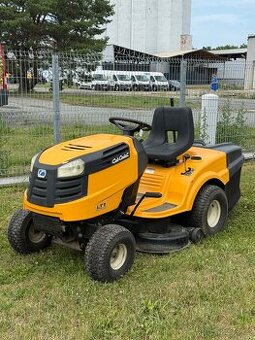 Zahradní traktor cubcadet sekací traktůrek