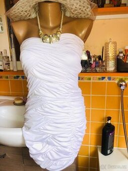 bilesaty#korzetove# spolecenske# bezraminek#bodycon
