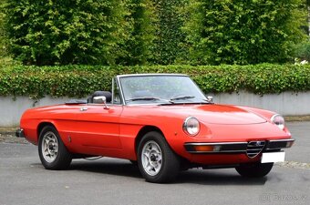 Alfa Romeo 2000 Spider Veloce (1981)