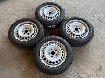 Originální plechové disky VW Transporter 5x120 R16C