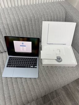 MacBook Air 13,6'' Blankytne modrý M4 16/256 2025