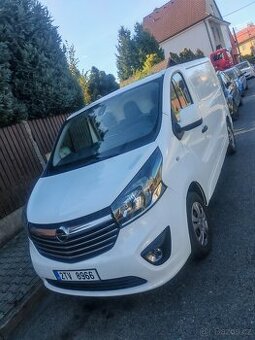 Vivaro 2017 1.6Dci 92 kW Navigace 3 místa Supr stav