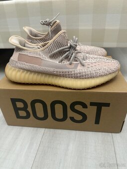 Yeezy Boost 350 V2 Synth reflective 44
