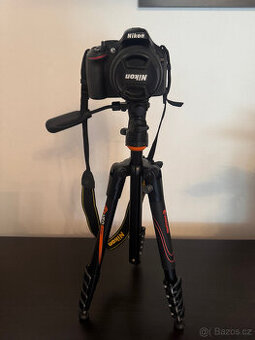 Nikon D5200 + 2 objektivy + stativ + brašna
