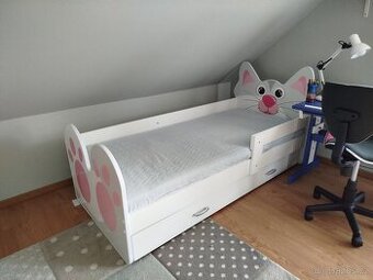 Dětská postel