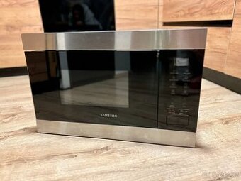 Mikrovlnná trouba Samsung MG22M8274AT