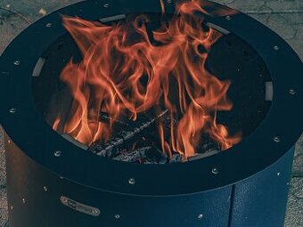 Moderní nízkodýmné ohniště WATRAG ROCK — gril a ohniště 2v1