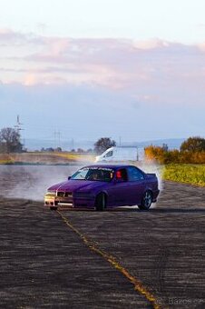 BMW E36 323i drift