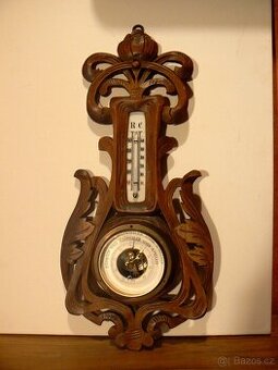dřevěný barometr
