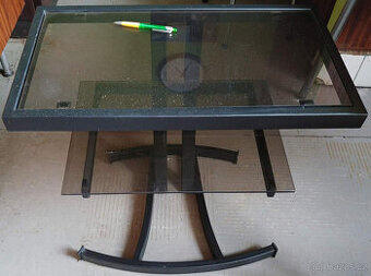 Železný televizní stolek, polička