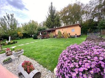 Udržovaná zahrada s mobilheimem, Příkazy.